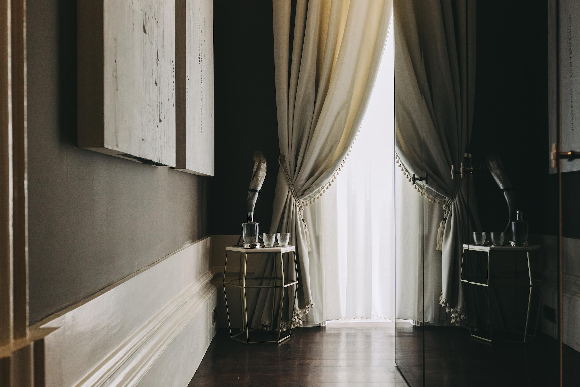 Torel Palace Порто Екстериор снимка Curtains in a bedroom